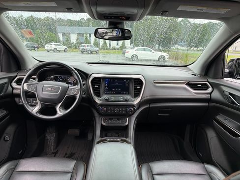 Used 2023 GMC Acadia AT4 w/ Technology Package AWD/4WD image 8