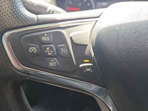 Used 2021 Chevrolet Equinox LT FWD image 13