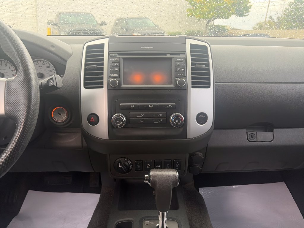 Used 2014 Nissan Xterra PRO-4X w/ Pro-4x Leather Package AWD/4WD image 17