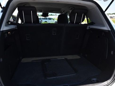 Used 2022 Chevrolet Trax LS w/ Tint and Cruise Package AWD/4WD image 19