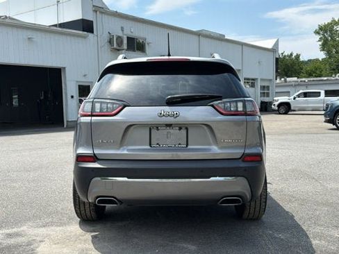 Used 2021 Jeep Cherokee Limited AWD/4WD image 7