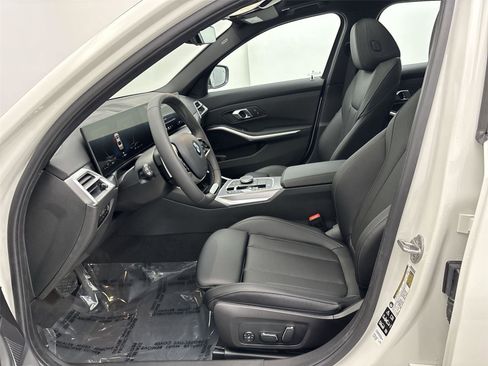 New 2026 BMW 330i xDrive Sedan w/ Convenience Package image 25