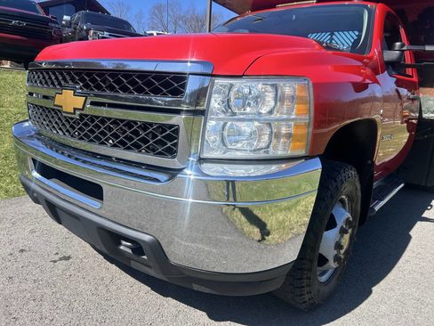Used 2014 Chevrolet Silverado 3500 W/T w/ Snow Plow Prep Package image 7
