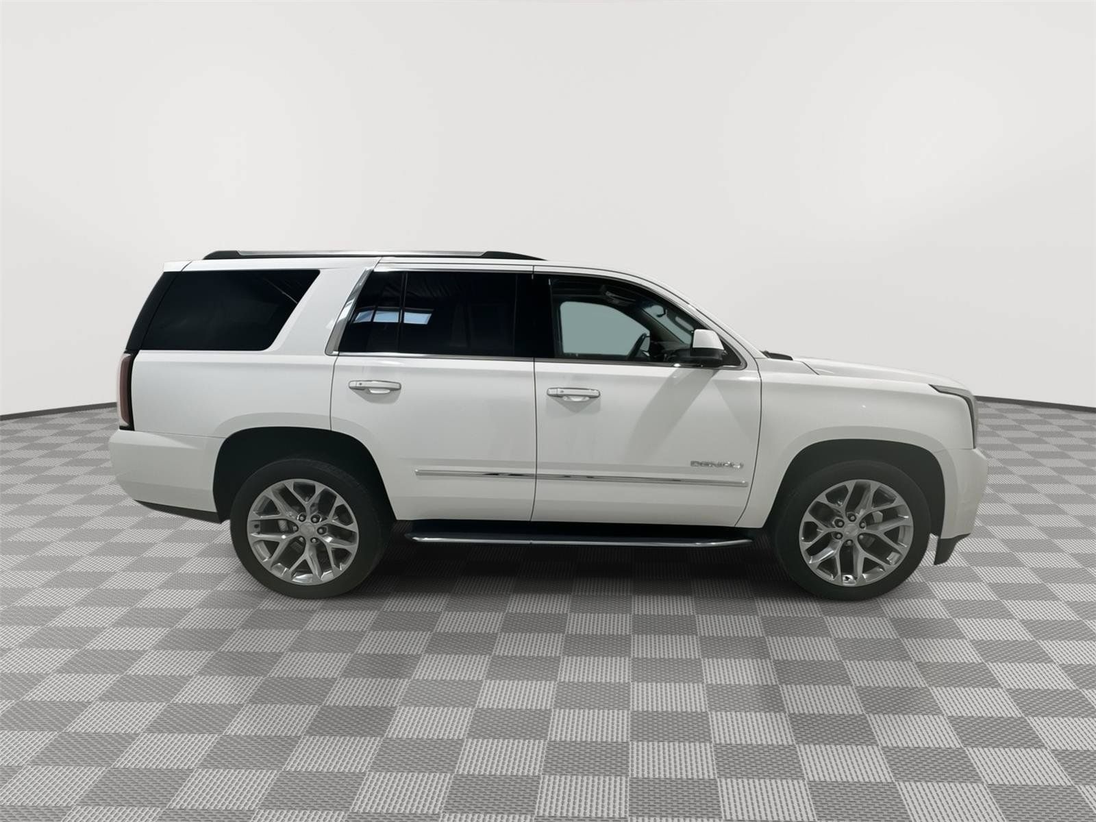 Used 2019 GMC Yukon Denali w/ Open Road Package AWD/4WD image 6