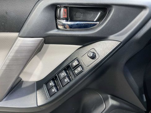 Used 2016 Subaru Forester 2.5i Limited AWD/4WD image 23