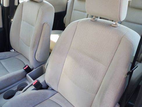 Used 2010 MAZDA MAZDA5 Sport FWD image 18