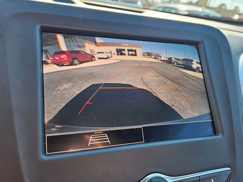 Used 2024 Chevrolet Equinox LT image 23