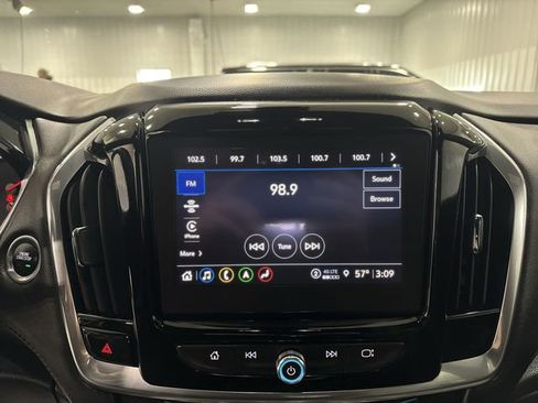 Used 2023 Chevrolet Traverse Premier AWD/4WD image 15