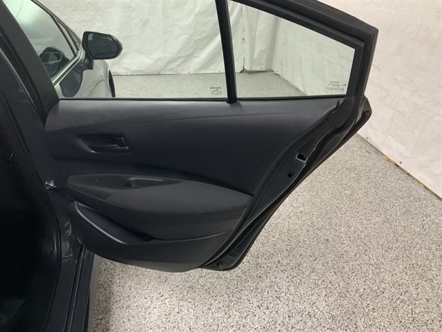 Used 2025 Toyota Corolla LE FWD image 19