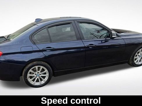 Used 2016 BMW 320i Sedan image 9