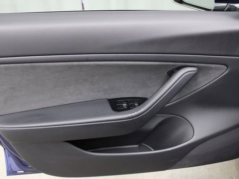 Used 2020 Tesla Model 3 Long Range image 11