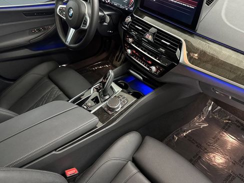Certified 2023 BMW 540i w/ M Sport Package image 32