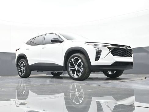 New 2026 Chevrolet Trax RS w/ Driver Confidence Package FWD image 45
