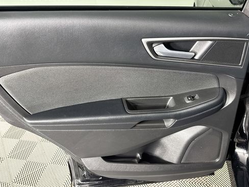 Used 2017 Ford Edge SE w/ Cargo Accessory Package FWD image 25