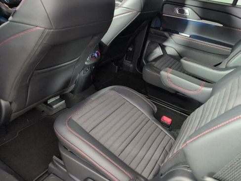 New 2026 Ford Explorer ST-Line w/ ST-Line Street Pack AWD/4WD image 10