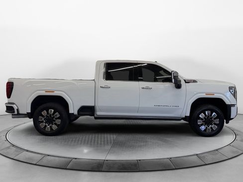 Used 2024 GMC Sierra 2500 Denali w/ Denali Reserve Package AWD/4WD image 2