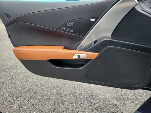 Used 2015 Chevrolet Corvette Stingray w/ 2LT Preferred Equipment Group image 19