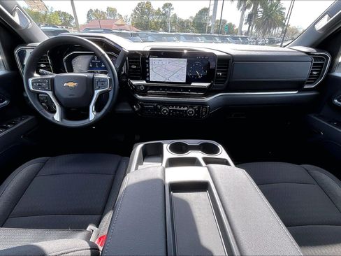 Certified 2025 Chevrolet Silverado 2500 LT w/ Convenience Package AWD/4WD image 13