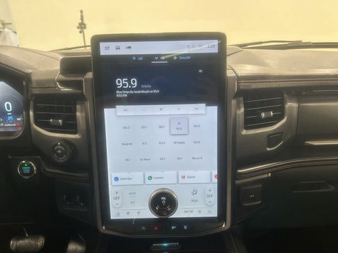 Used 2022 Ford Expedition Max Platinum image 23