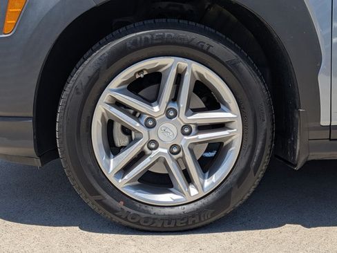 Used 2020 Hyundai Kona SE FWD image 22