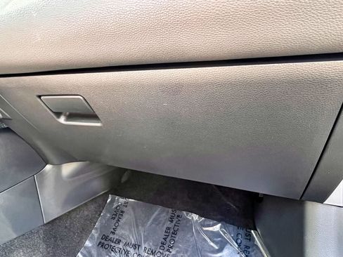 Used 2025 Toyota Corolla LE FWD image 60