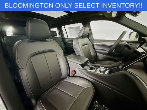 New 2025 Jeep Grand Cherokee L Limited w/ Luxury Tech Group II image 30