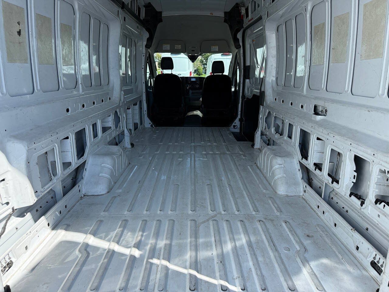 Used 2023 Ford Transit 250 148 High Roof Extended RWD image 20