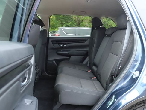 Used 2025 Honda CR-V LX image 16