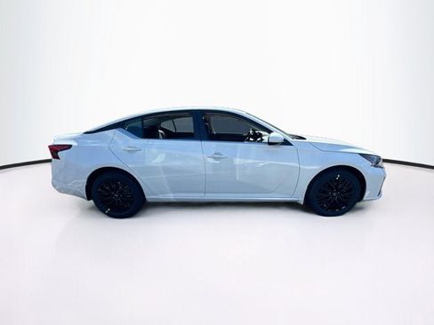 New 2026 Nissan Altima 2.5 SV w/ SV Special Edition Package AWD/4WD image 4