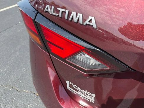 Used 2024 Nissan Altima 2.5 SV FWD image 29