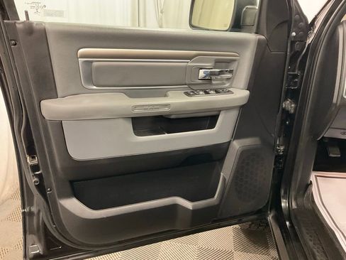 Used 2016 RAM 1500 Big Horn image 9
