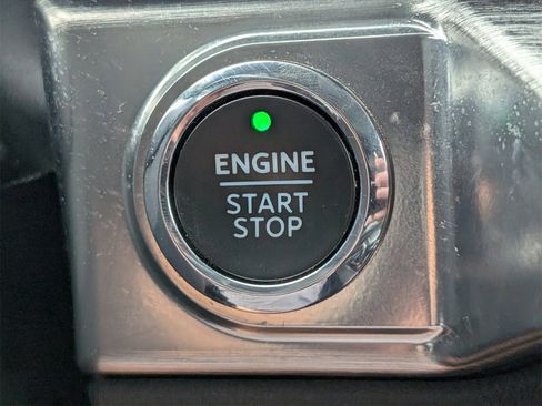 Used 2022 Ford F150 Lariat image 27