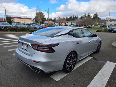 Used 2023 Nissan Maxima SV w/ Floor Mat Group image 7