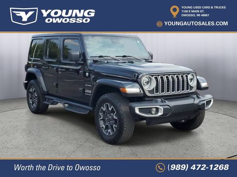 Used 2024 Jeep Wrangler Unlimited Sahara w/ Technology Group AWD/4WD image 2