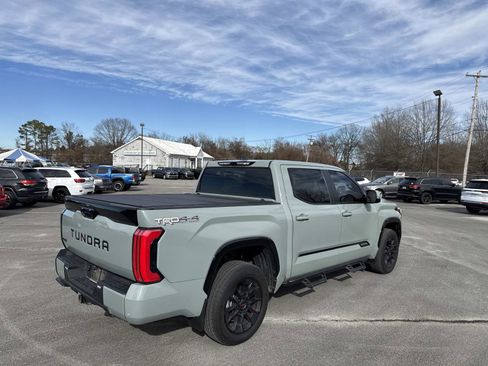 Used 2024 Toyota Tundra Limited image 6