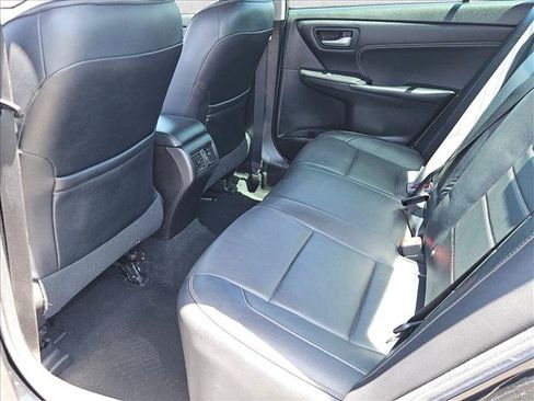 Used 2017 Toyota Camry XLE w/ Moonroof Package FWD image 24
