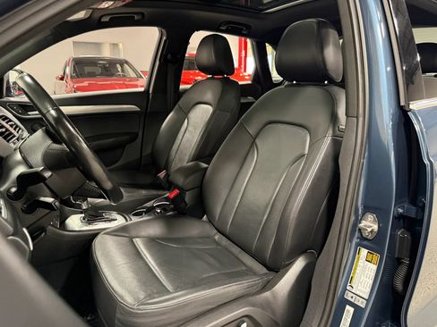 Used 2017 Audi Q3 2.0T Prestige w/ Prestige Package AWD/4WD image 16