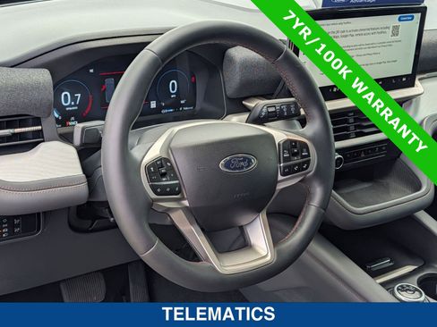 Certified 2025 Ford Explorer Active image 22