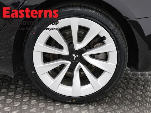 Used 2023 Tesla Model 3 Standard Range image 30