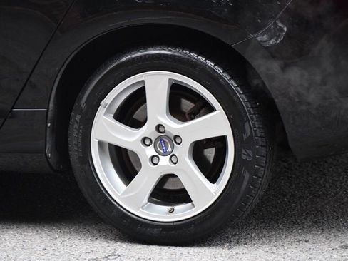 Used 2013 Volvo S60 T5 image 12