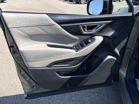 Used 2019 Subaru Forester Limited w/ Popular Package #3 image 29