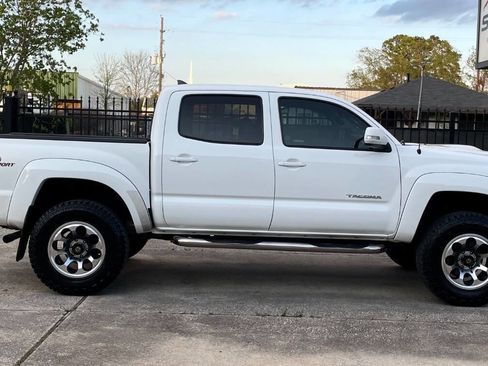 Used 2012 Toyota Tacoma 4x4 Double Cab w/ TRD Sport Pkg image 6