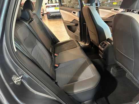 Used 2026 Volkswagen Taos SE FWD image 37