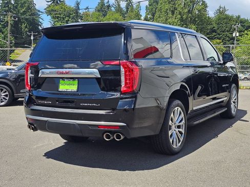 Used 2023 GMC Yukon XL Denali w/ Advanced Technology Package AWD/4WD image 7
