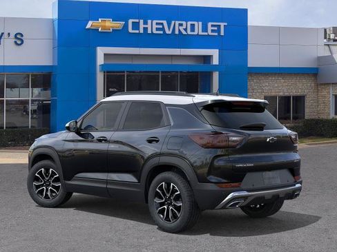 New 2026 Chevrolet TrailBlazer ACTIV w/ Convenience Package FWD image 3