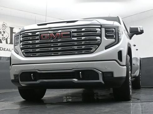 Used 2024 GMC Sierra 1500 Denali w/ Denali Reserve Package AWD/4WD image 57