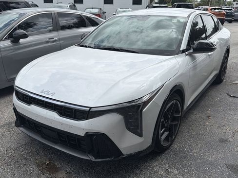 Certified 2025 Kia K4 GT-Line FWD image 3