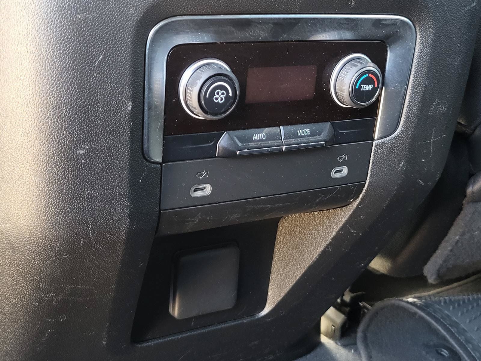 Used 2023 Chevrolet Tahoe Z71 AWD/4WD image 15