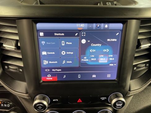 Used 2024 RAM 2500 Tradesman w/ Chrome Appearance Group image 12