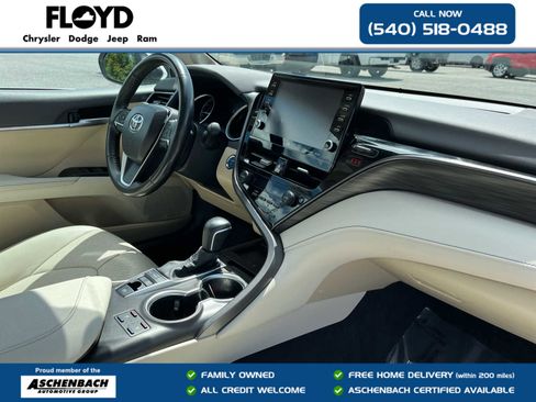 Used 2024 Toyota Camry XLE w/ Navigation Package FWD image 37